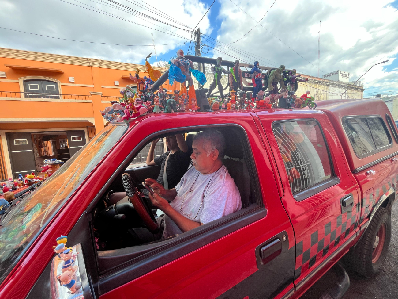 Ernesto y su familia arribaron hace 10 años a la capital yucateca Ernesto y su familia arribaron hace 10 años a la capital yucateca
