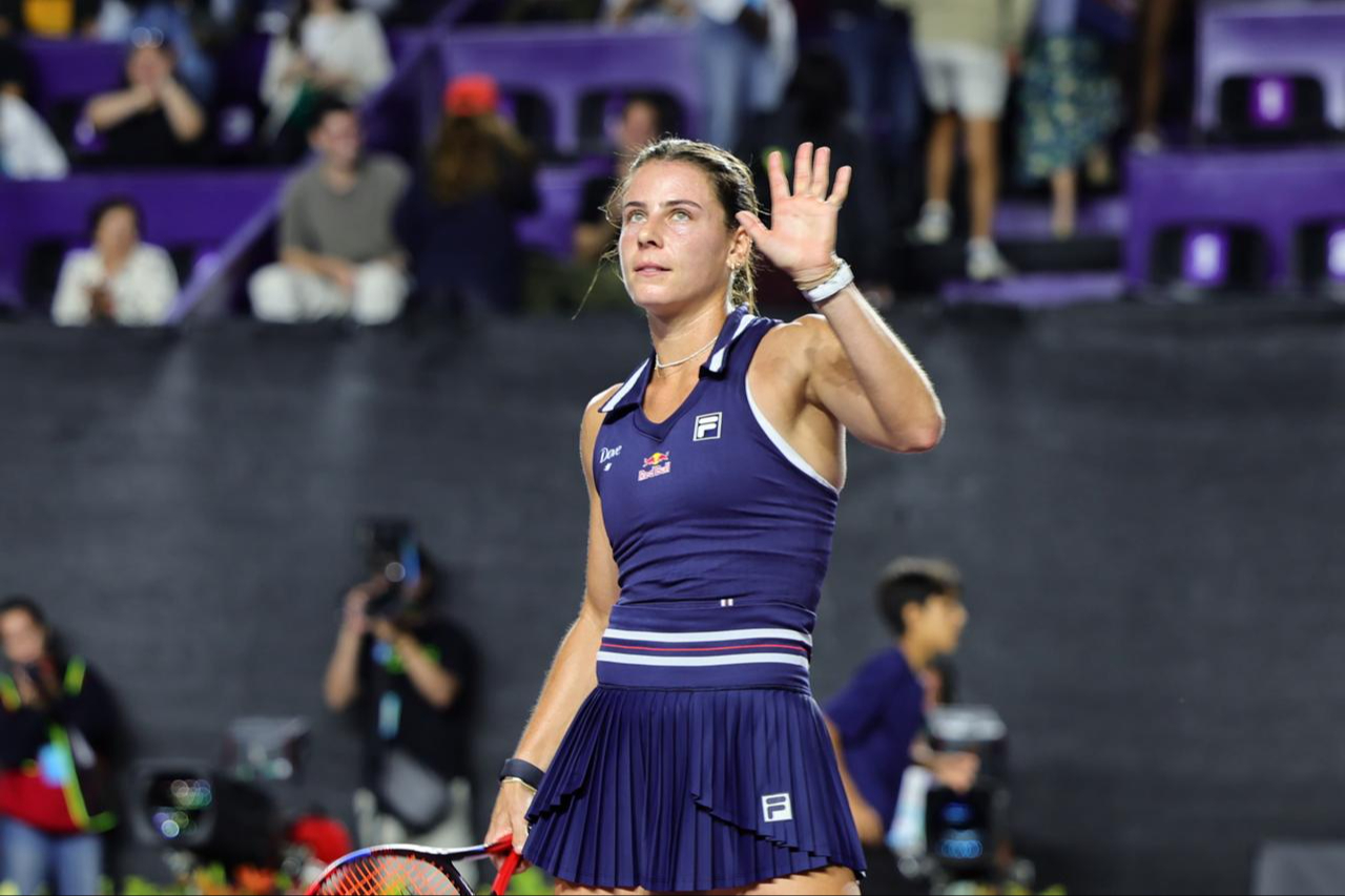 Emma Navarro avanza a semifinal en el Mérida Open 2025; derrotó a Zeynep Sönmez    