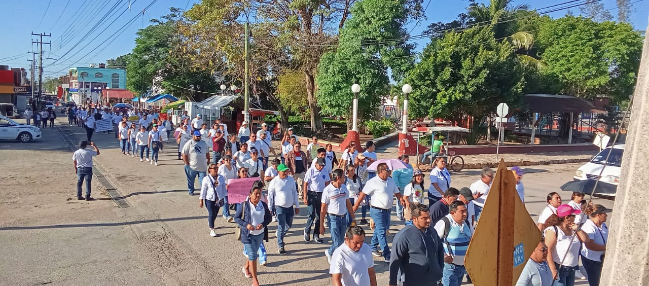 Los manifestantes se dirigirán al palacio municipal en donde permanecerán haciendo guardia Los manifestantes se dirigirán al palacio municipal en donde permanecerán haciendo guardia