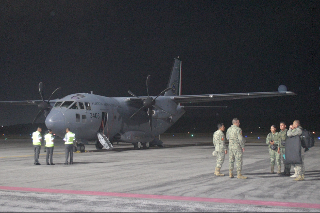 Llegan dos aeronaves a Campeche para el traslado de elementos de la GN a la frontera