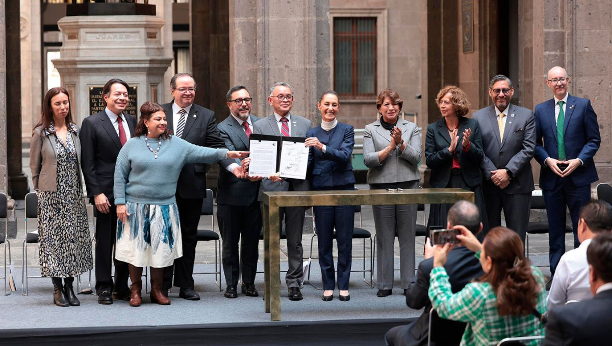 En Palacio Nacional, la presidenta Claudia Sheinbaum, anunció el inicio del programa Bachillerato Nacional. En Palacio Nacional, la presidenta Claudia Sheinbaum, anunció el inicio del programa Bachillerato Nacional.