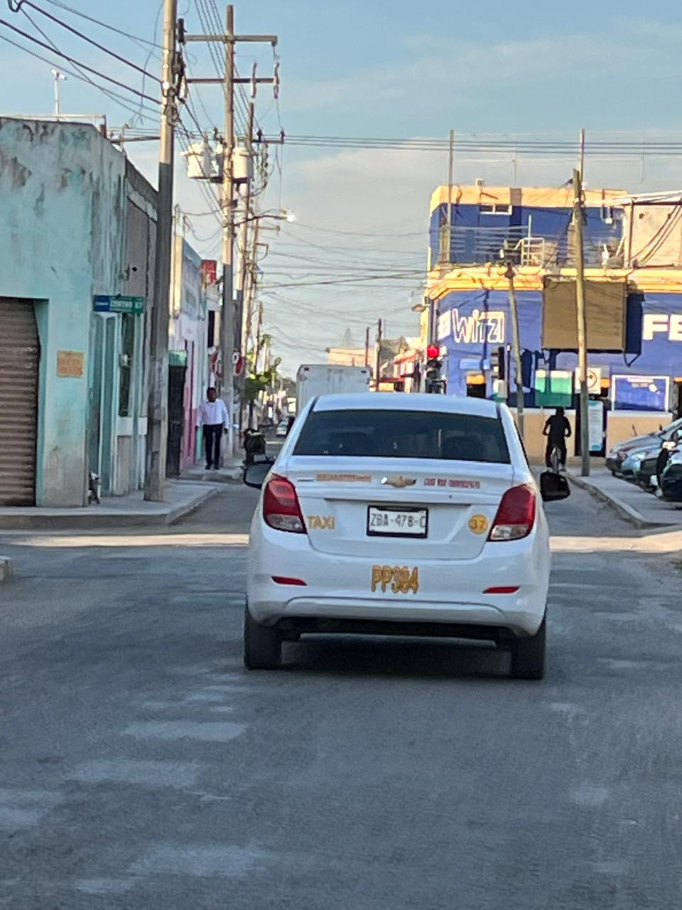 Inspectores de la ATY ponen retenes para detectar vehículos con permiso provisional de transporte Inspectores de la ATY ponen retenes para detectar vehículos con permiso provisional de transporte