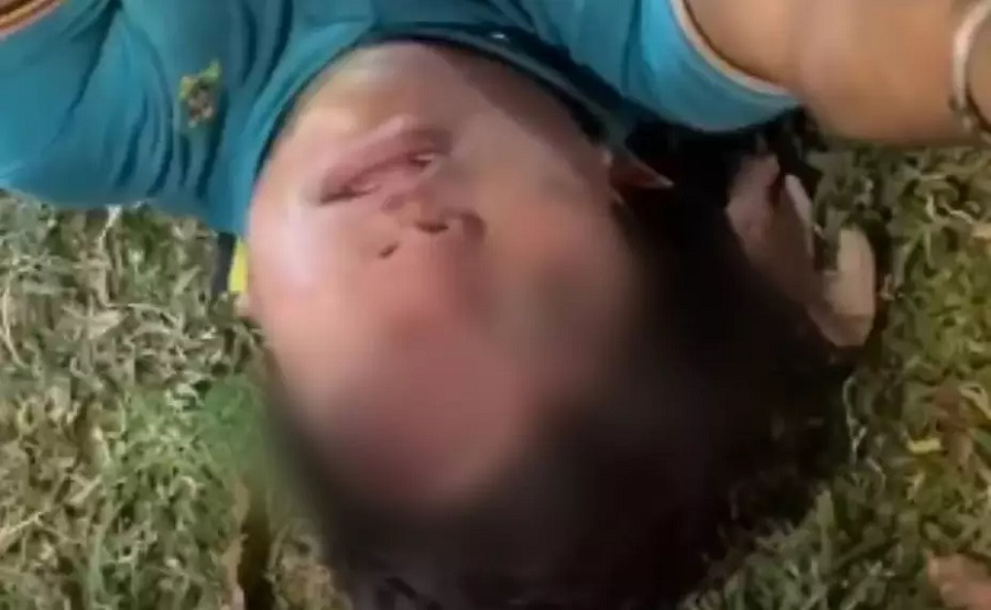 Uno de los sujetos fue golpeado y entregado a las autoridades Uno de los sujetos fue golpeado y entregado a las autoridades