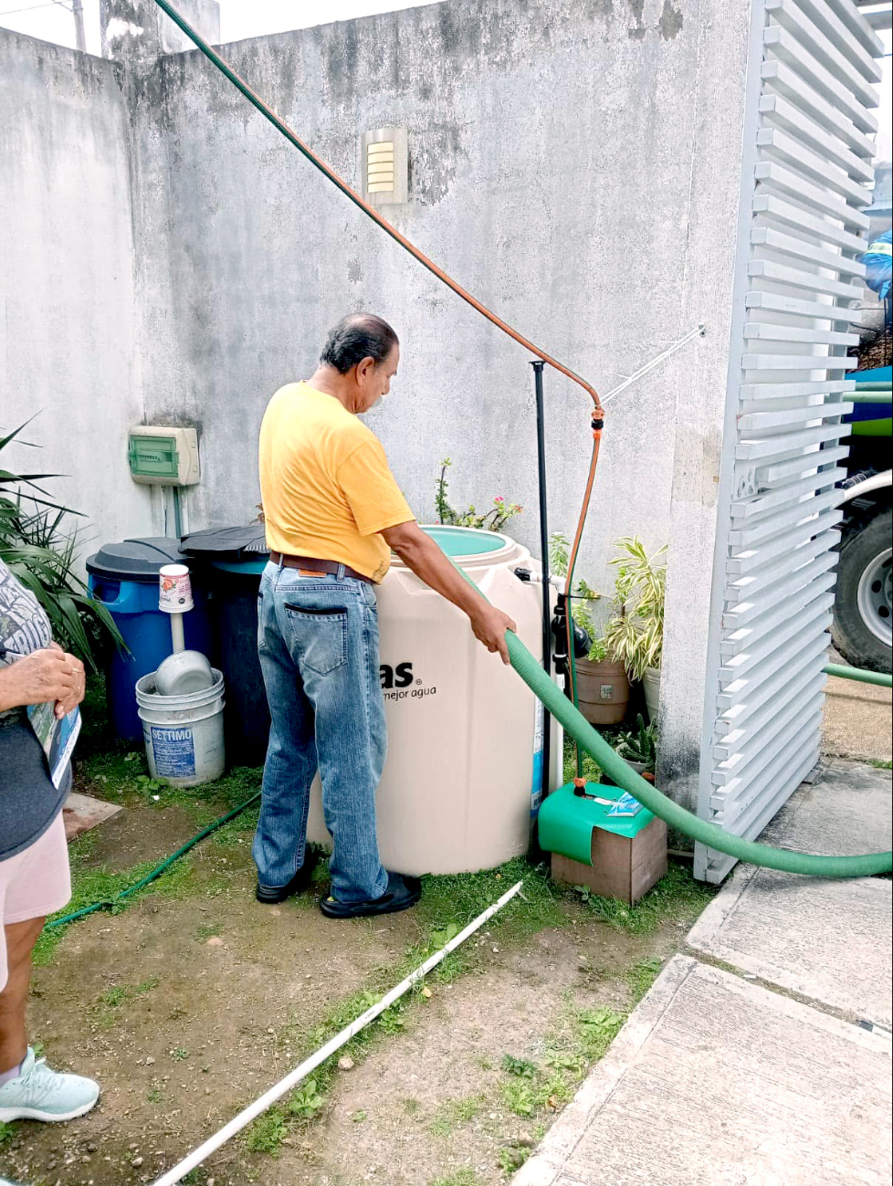 Colonias de Cancún continúan con desabasto de agua; Aguakan sigue sin dar soluciones