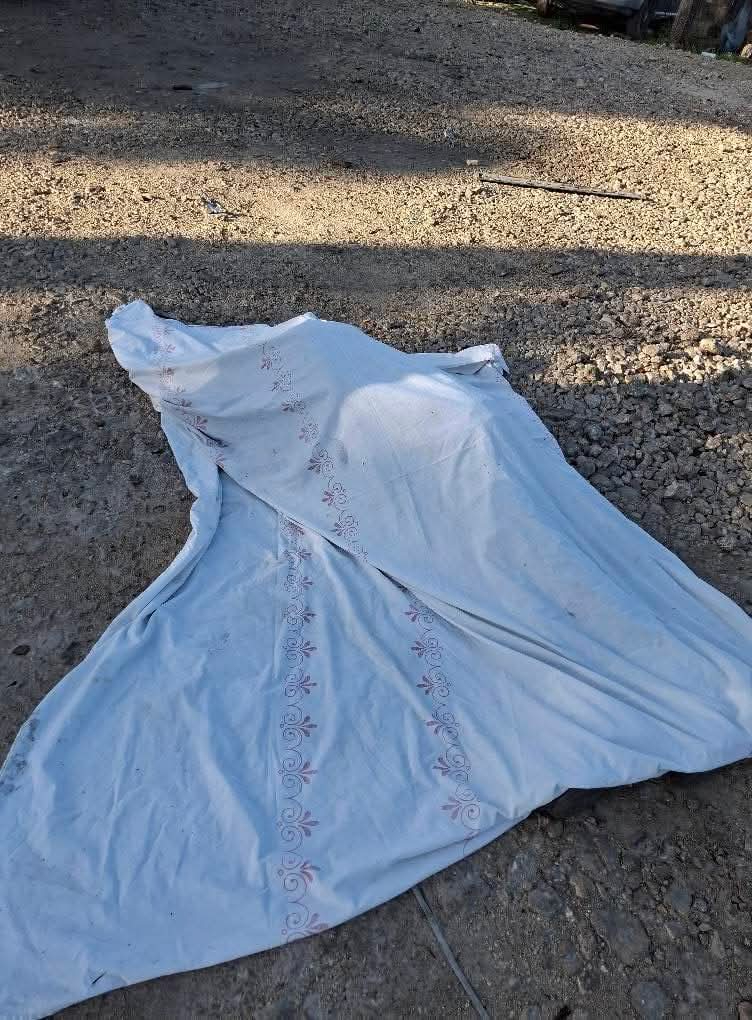 La víctima sufrió varias lesiones y perdida de sangre, lo que causaron su muerte La víctima sufrió varias lesiones y perdida de sangre, lo que causaron su muerte