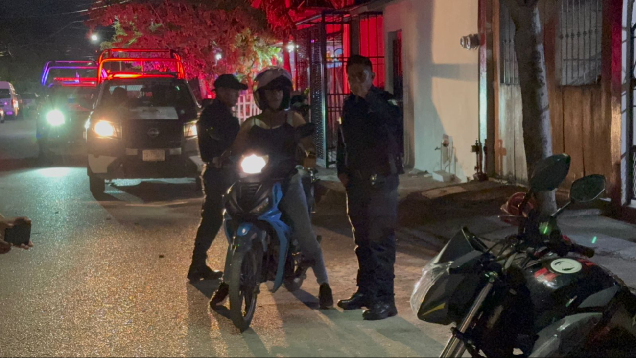 Mujer víctima de robo localiza y recupera su moto sin ayuda de autoridades en Cancún