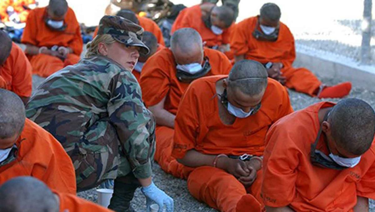Respecto a las condiciones del centro de detención, la administración estadounidense niega que se practique la tortura Respecto a las condiciones del centro de detención, la administración estadounidense niega que se practique la tortura