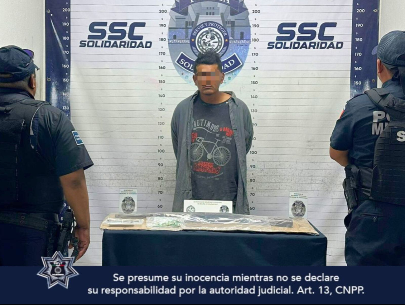 La madre del detenido señaló a su hijo, afirmando que momentos antes había sido amenazada por él La madre del detenido señaló a su hijo, afirmando que momentos antes había sido amenazada por él