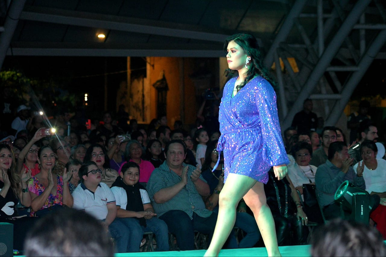 Desfile de modas inclusivo en Campeche: Un éxito en la Concha Acústica