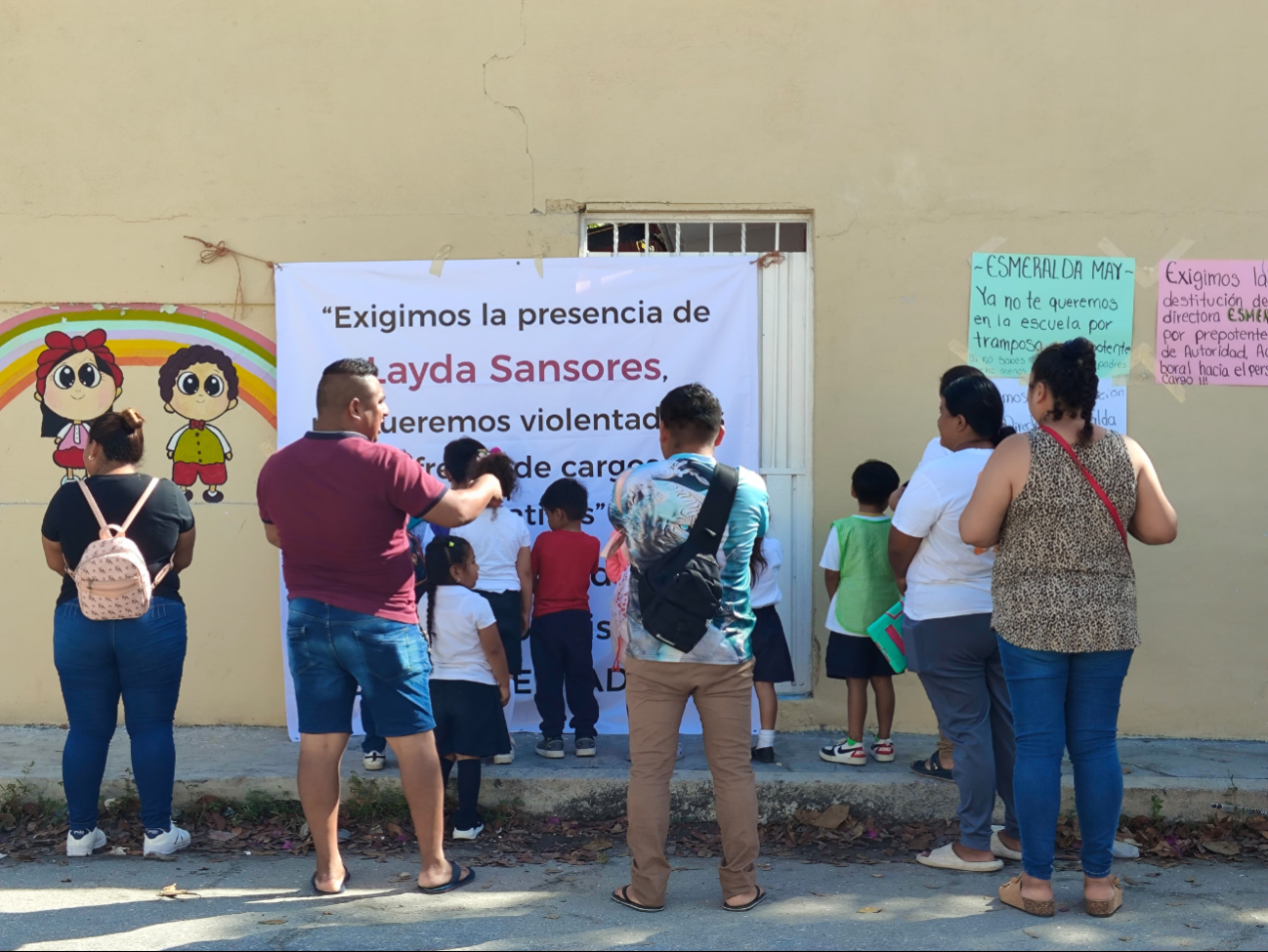 Protestan padres por tercer día en kínder de Ciudad del Carmen: Exigen destituir a directora 