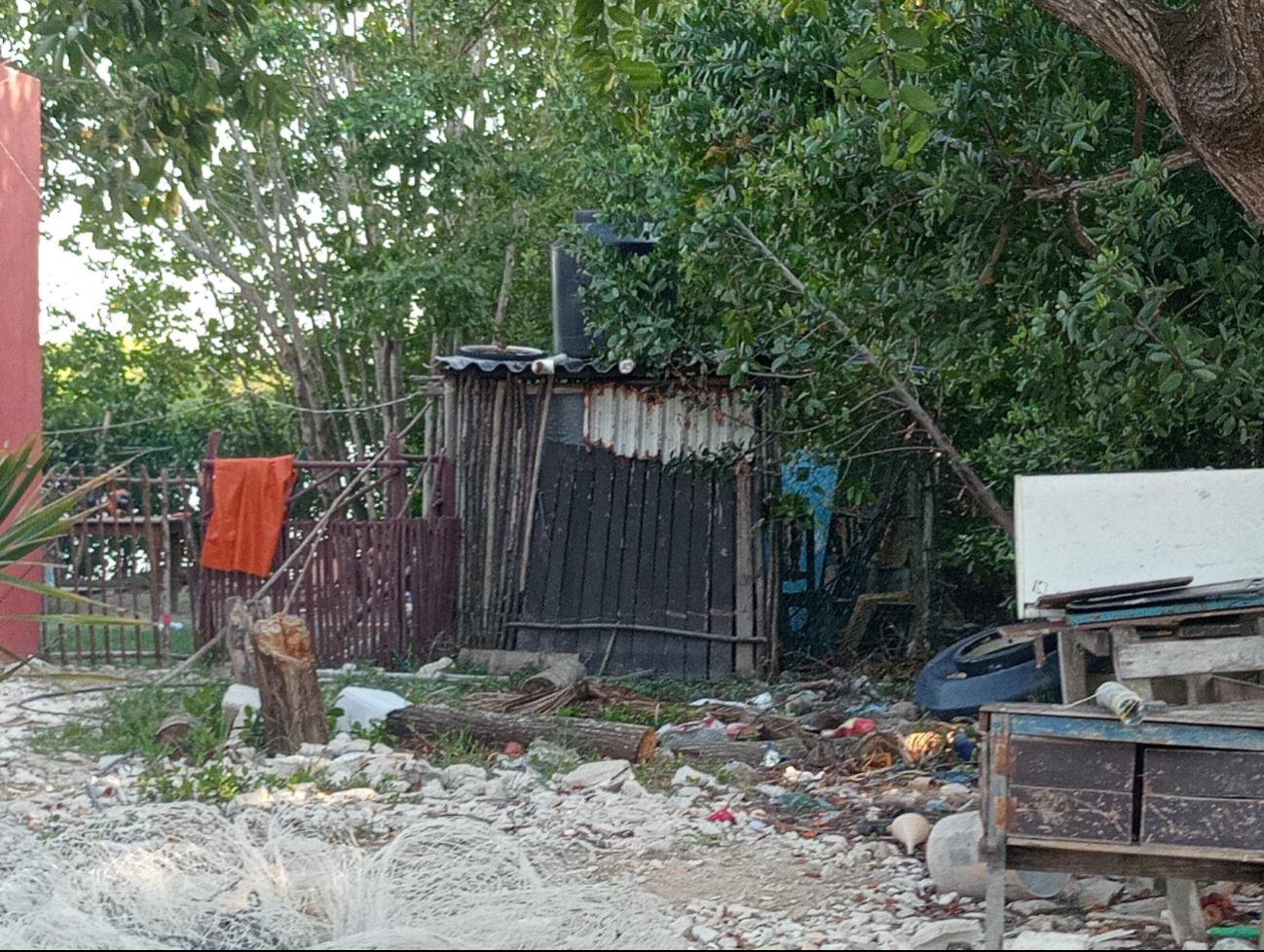 Pescadores y sus familias sufren la escasez de empleo durante la veda de especies oceánicas