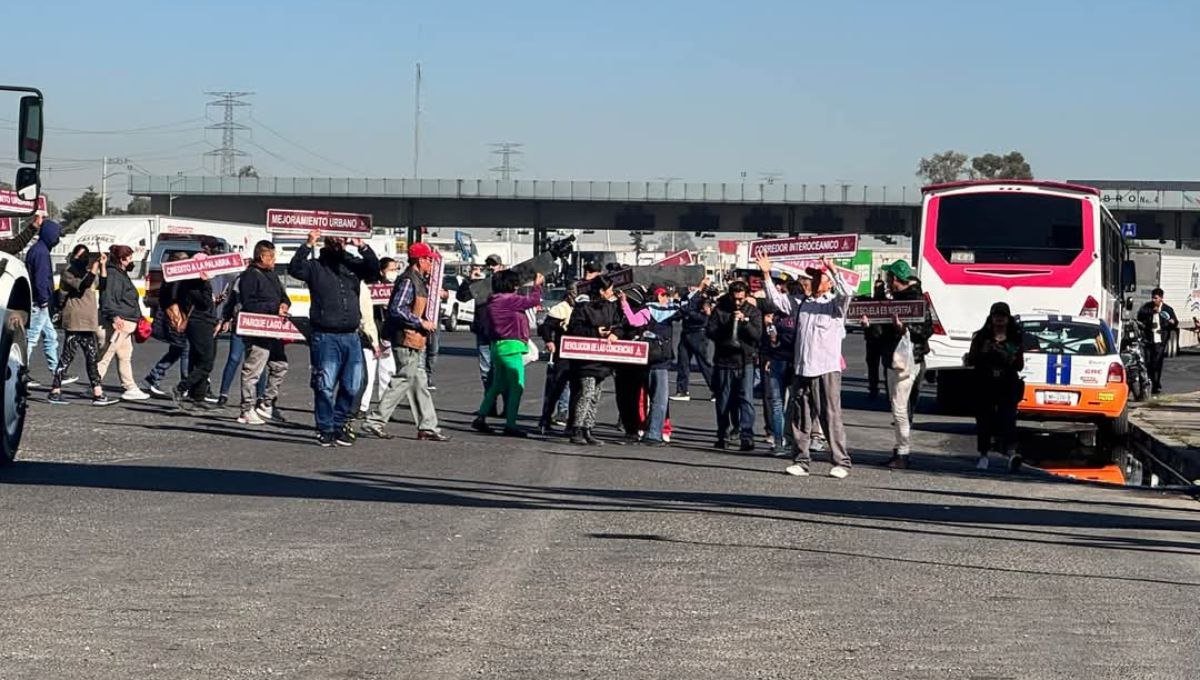 Los manifestantes señalan que el Gobierno del Estado de México no ha cumplido con los acuerdos establecidos para cancelar la modificación Los manifestantes señalan que el Gobierno del Estado de México no ha cumplido con los acuerdos establecidos para cancelar la modificación