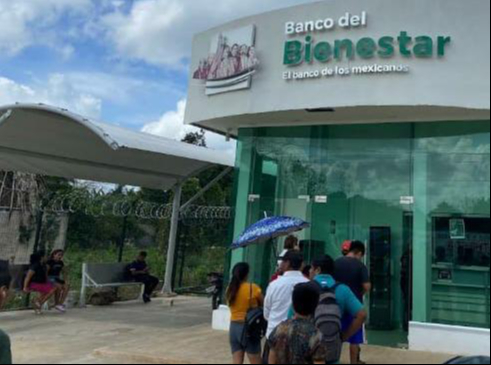 Un custodio del Banco del Bienestar pidió apoyo a elementos de seguridad ante un posible asalto. Un custodio del Banco del Bienestar pidió apoyo a elementos de seguridad ante un posible asalto.