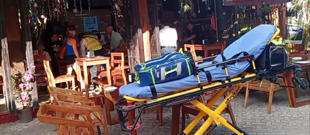 Al momento en que llegó la unidad paramédica, el hombre ya no contaba con signos vitales. Al momento en que llegó la unidad paramédica, el hombre ya no contaba con signos vitales.