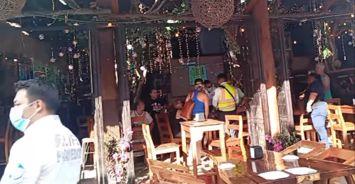 Hombre fallece en Isla Mujeres, en avenida Hidalgo. Hombre fallece en Isla Mujeres, en avenida Hidalgo.