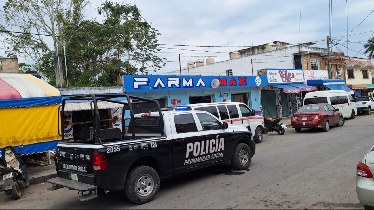 Policía y otras autoridades llegaron al lugar para realizar las diligencias correspondientes Policía y otras autoridades llegaron al lugar para realizar las diligencias correspondientes