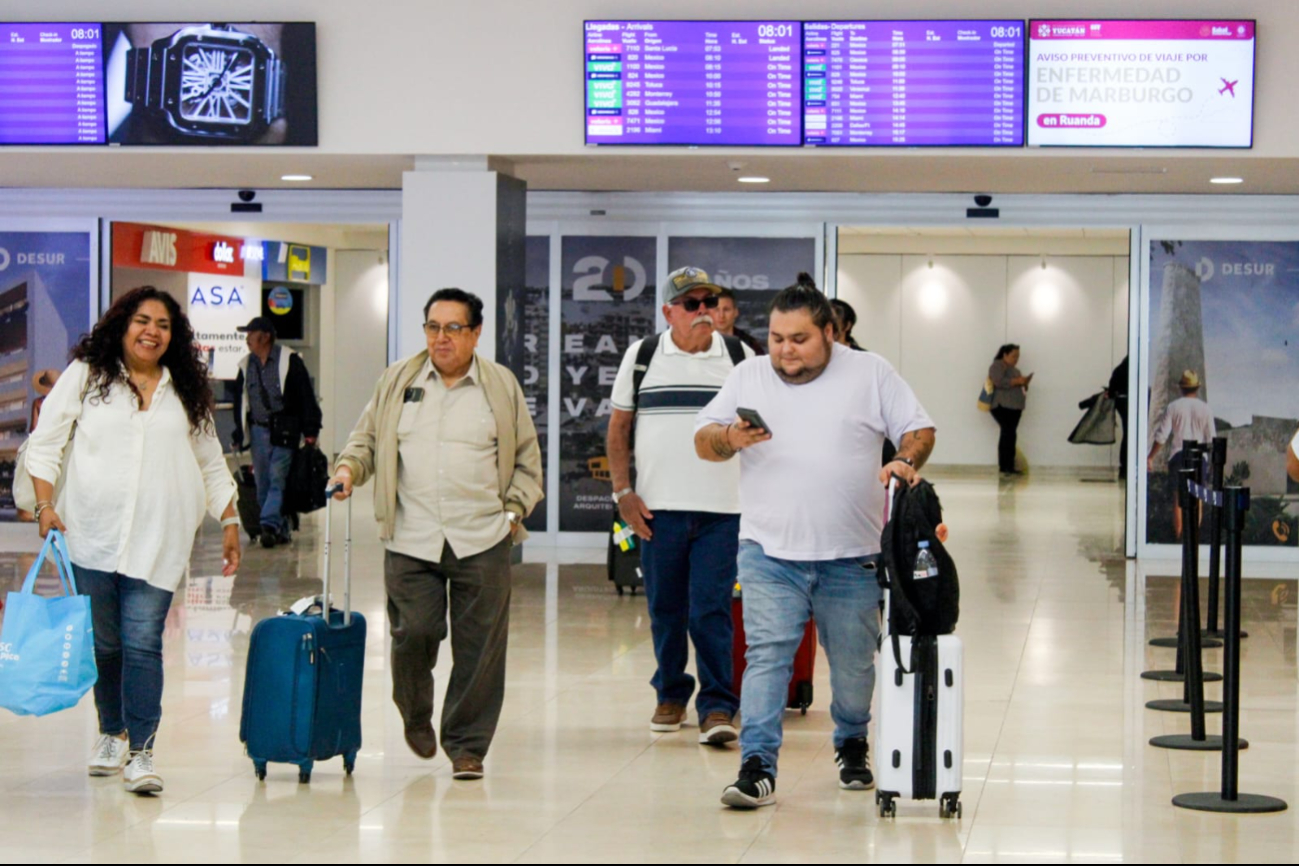 Hay buena afluencia e pasajeros en el aeropuerto de Mérida Hay buena afluencia e pasajeros en el aeropuerto de Mérida