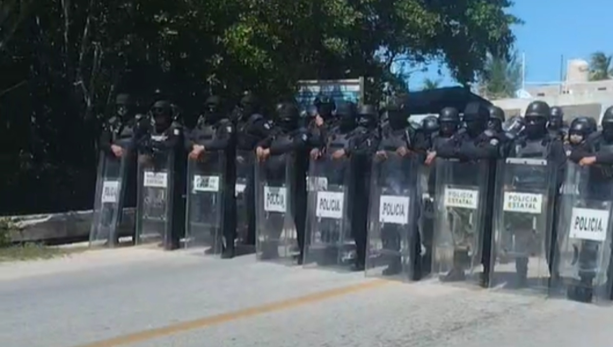 Hay fuerte movilización policiaca en Sisal Hay fuerte movilización policiaca en Sisal