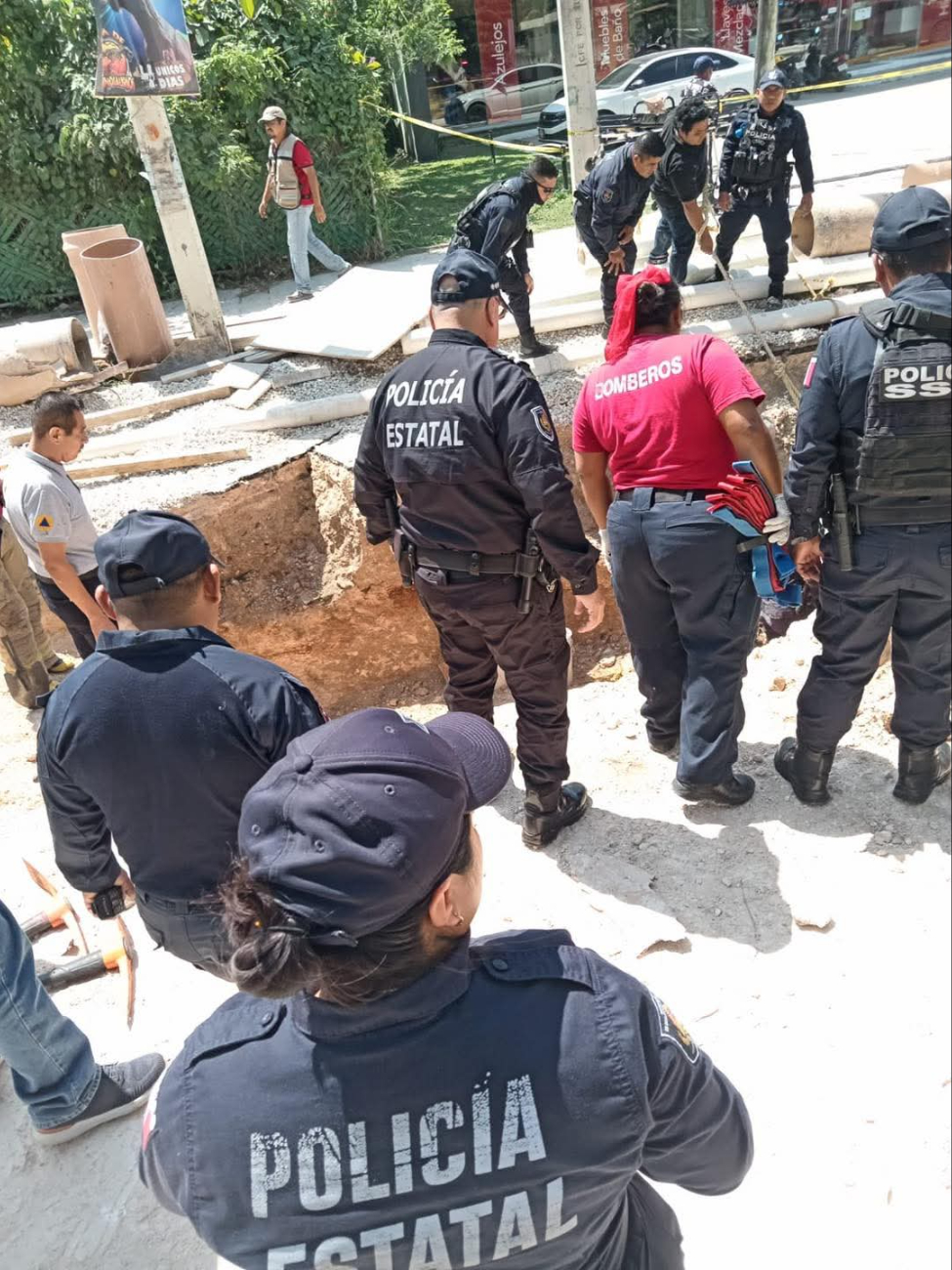 Trabajadores quedan sepultados en obras de CAPA en Chetumal; reportan dos fallecidos