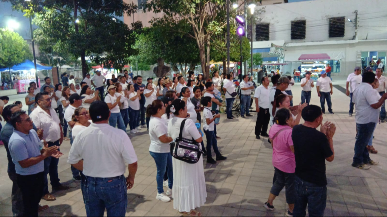 Los docentes dicen no al descuento del salario integrado. Los docentes dicen no al descuento del salario integrado.