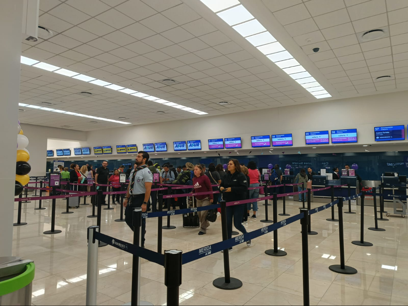 La afluencia de pasajeros en el aeropuerto de Mérida se mantiene regular La afluencia de pasajeros en el aeropuerto de Mérida se mantiene regular