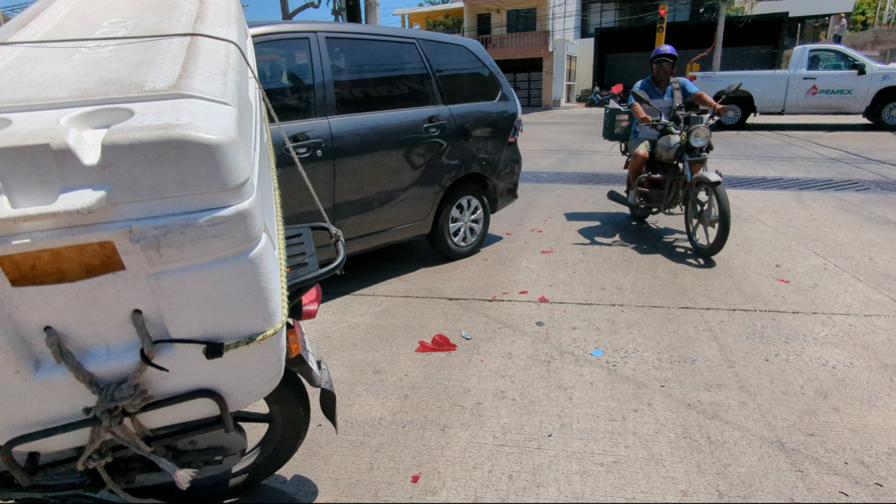 Los involucrados decidieron llegar a un arreglo para el pago de los daños Los involucrados decidieron llegar a un arreglo para el pago de los daños