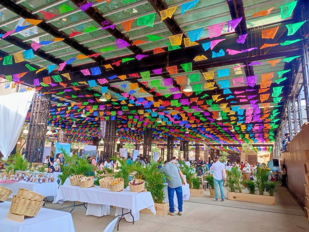 Los quintanarroenses presentaron la riqueza biocultural de la zona maya de Quintana Roo Los quintanarroenses presentaron la riqueza biocultural de la zona maya de Quintana Roo