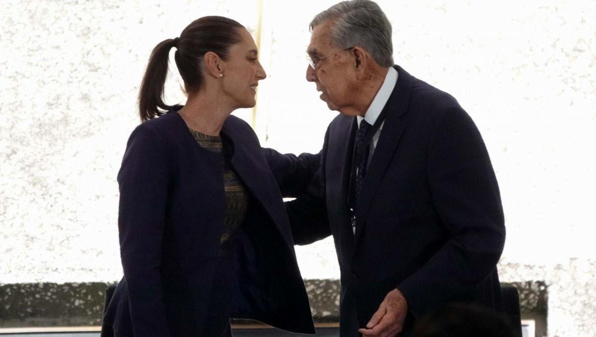 Presidenta Claudia Sheinbaum Pardo yt Cuauhtémoc Cárdenas Solórzano, presidente honorífico de la Fundación para la Democracia Presidenta Claudia Sheinbaum Pardo yt Cuauhtémoc Cárdenas Solórzano, presidente honorífico de la Fundación para la Democracia