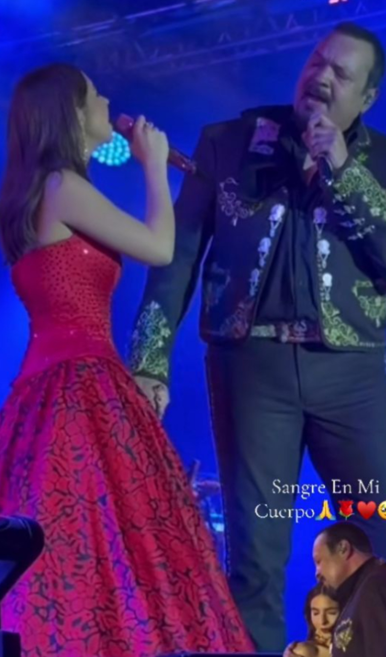  Ángela acapara reflectores y comparte emotivo momento con su padre Pepe Aguilar