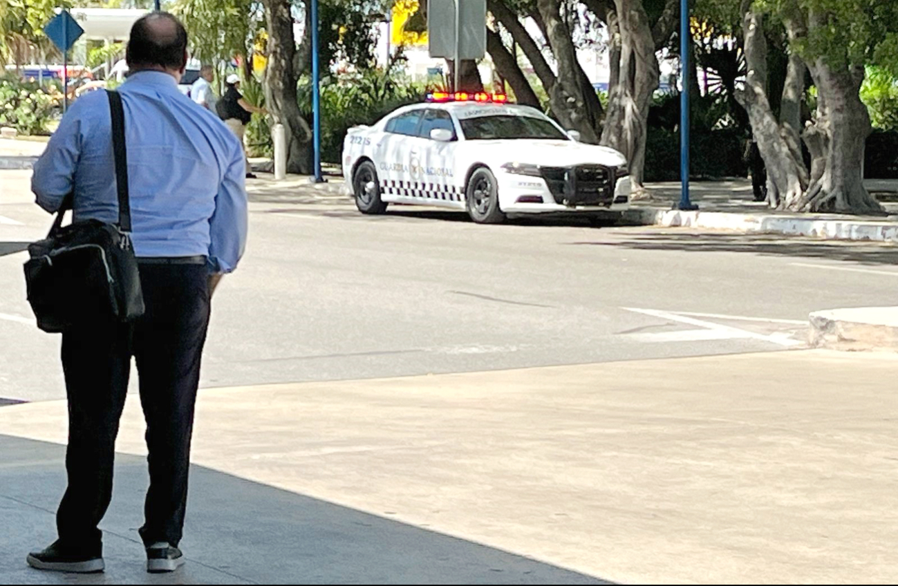 Agentes federales se encargarán de supervisar la legal operación. Agentes federales se encargarán de supervisar la legal operación.