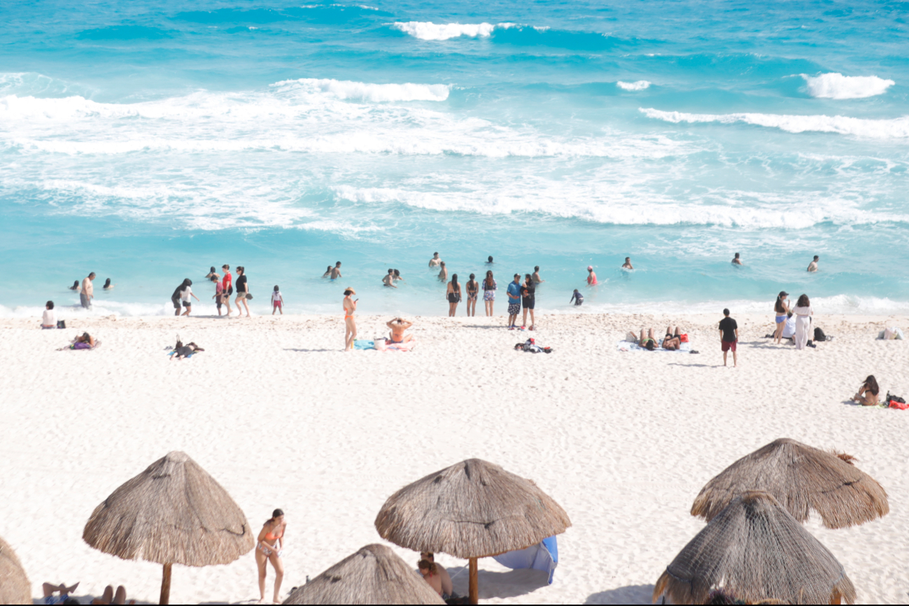 Alerta FBI a turistas en Tulum por ser lugar violento, de fraudes y plagios   