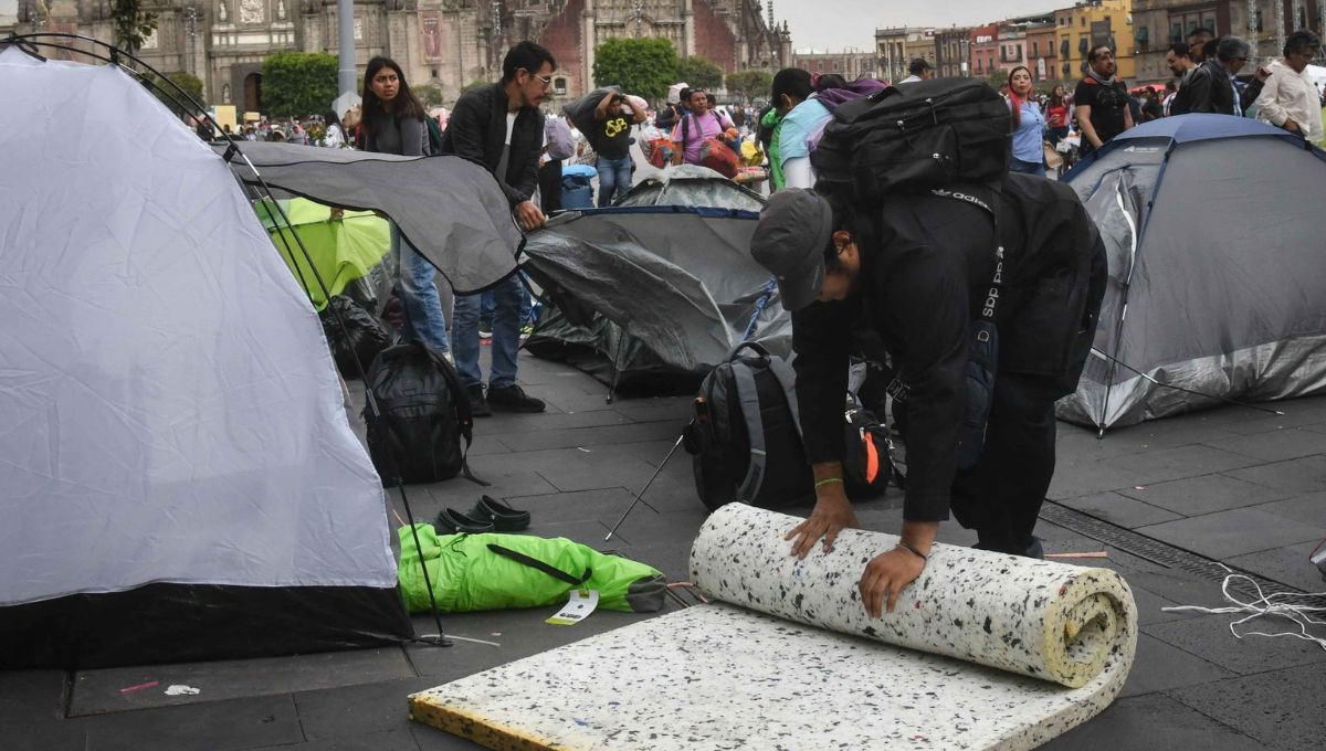 CNTE levanta plantón en el Zócalo tras 72 horas pero amenaza con paro indefinido si no se atienden sus demandas​