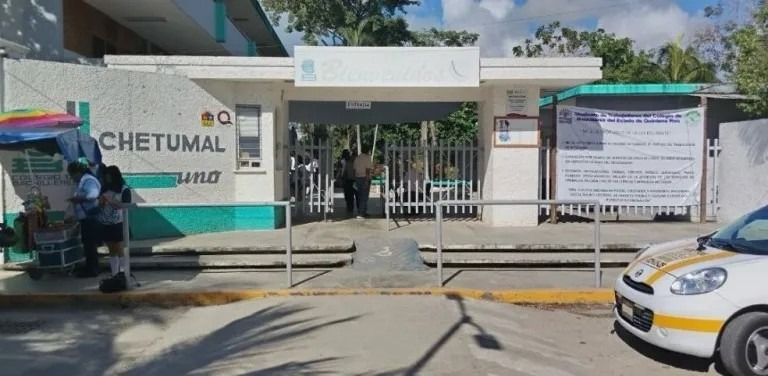 Profesores de Colegios de Bachilleres continúan dando clases en Quintana Roo Profesores de Colegios de Bachilleres continúan dando clases en Quintana Roo