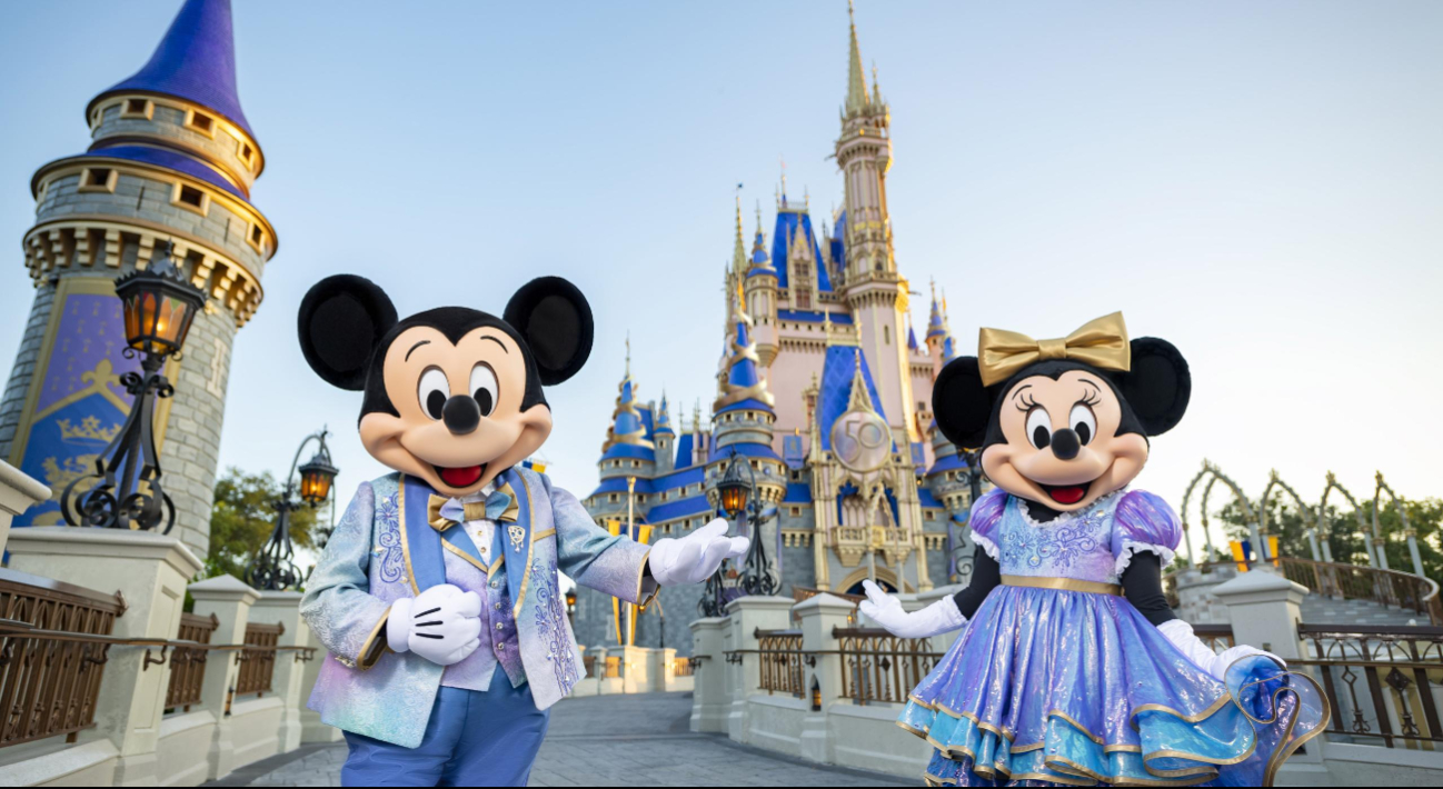 Reportan incendio en parque temático de Disney World Reportan incendio en parque temático de Disney World