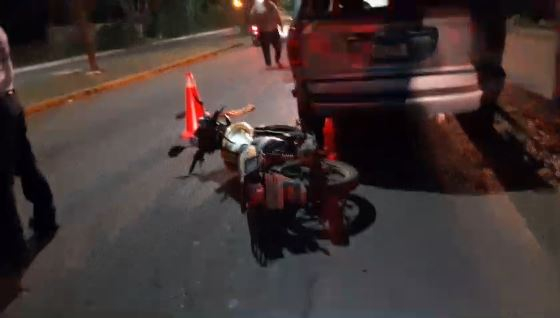 Motociclista sufre fractura de mandíbula tras accidente Motociclista sufre fractura de mandíbula tras accidente