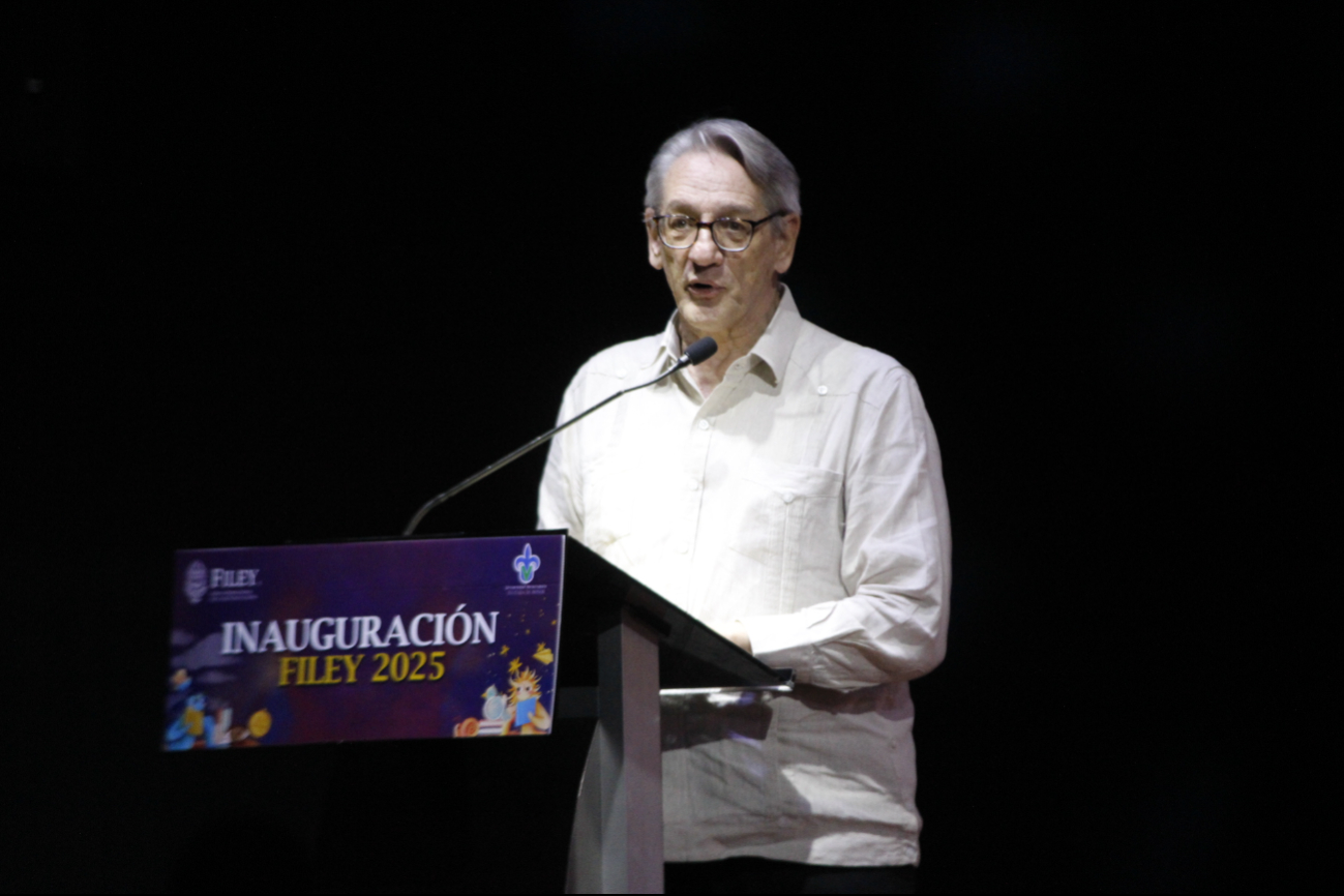 Alberto Ruy Sánchez desea publicar más libros que sean long sellers, que llegan a países remotos