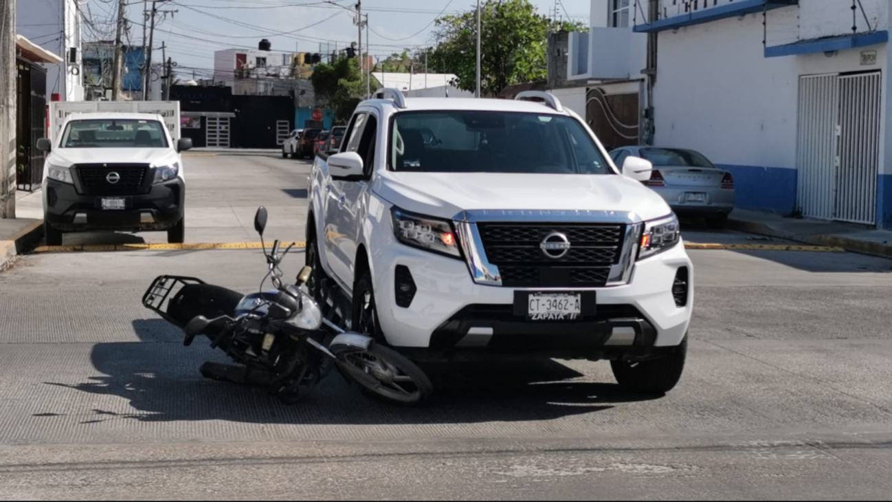 Debido a la ubicación, se generó tráfico en la zona, obligando a los vehículos a rodear el accidente. Debido a la ubicación, se generó tráfico en la zona, obligando a los vehículos a rodear el accidente.