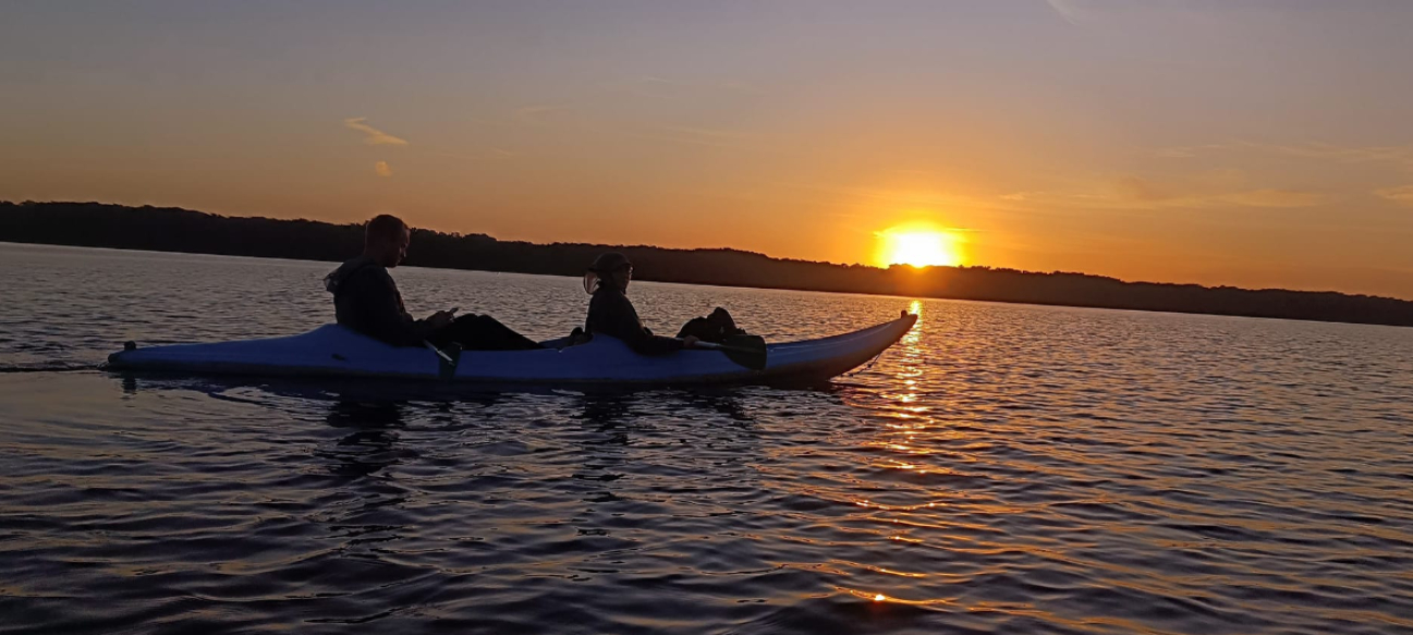 En el Parador ecoturístico Manglares de Dzinintun pueden apreciarse hermosos atardeceres En el Parador ecoturístico Manglares de Dzinintun pueden apreciarse hermosos atardeceres
