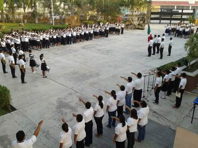  "Ni la escuela es segura" Ladrones de Sabancuy roban en pleno homenaje escolar   