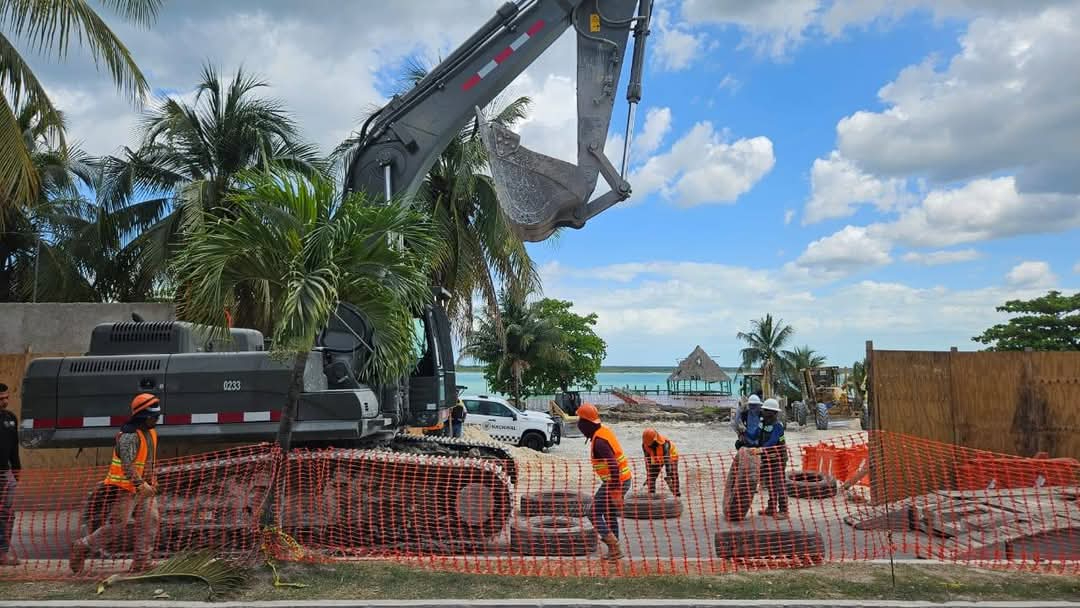 Ciudadanos acusan falta de transparencia por obra de Sedena en la laguna de Bacalar