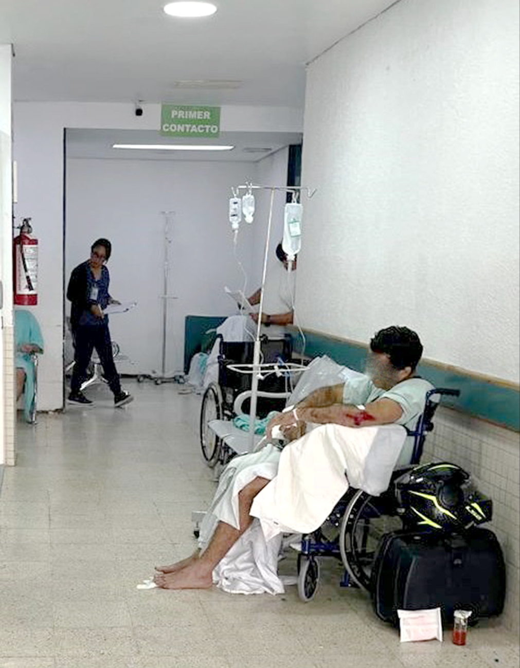 Ingresar a la sala de operaciones es un viacrucis, pues hay que aguantar que se desocupe uno Ingresar a la sala de operaciones es un viacrucis, pues hay que aguantar que se desocupe uno