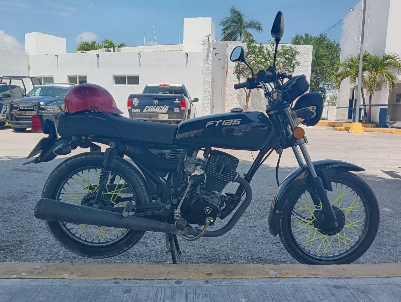 Recuperan moto con reporte de robo en colonia Ejidal de Playa del Carmen 