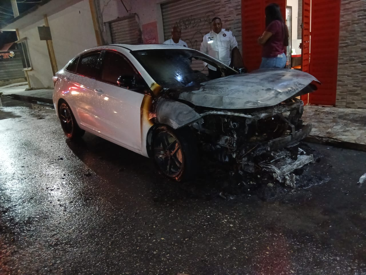Corto circuito origina siniestro en automóvil Omoda en Campeche Corto circuito origina siniestro en automóvil Omoda en Campeche