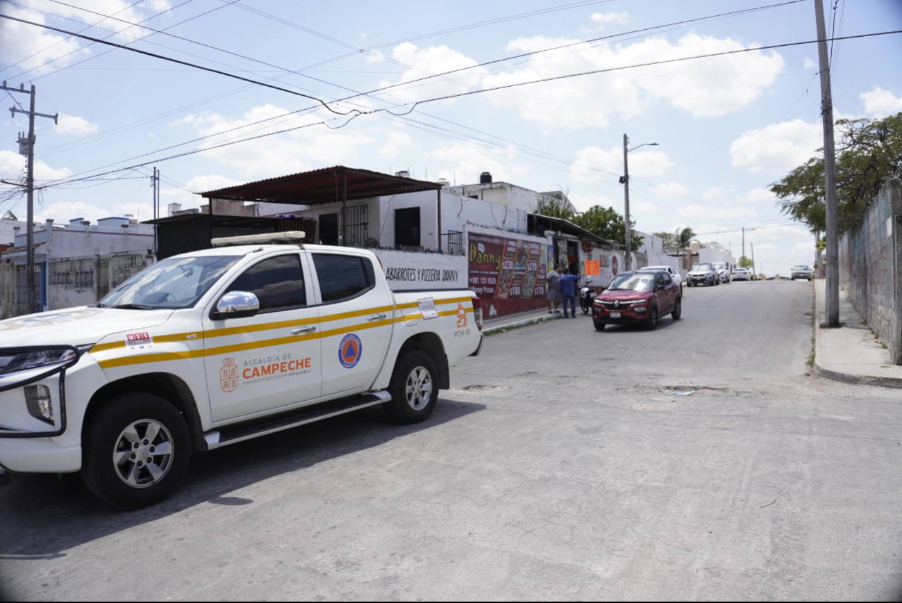 Personal del plantel alertó a emergencias y pidió la evacuación de los alumnos Personal del plantel alertó a emergencias y pidió la evacuación de los alumnos