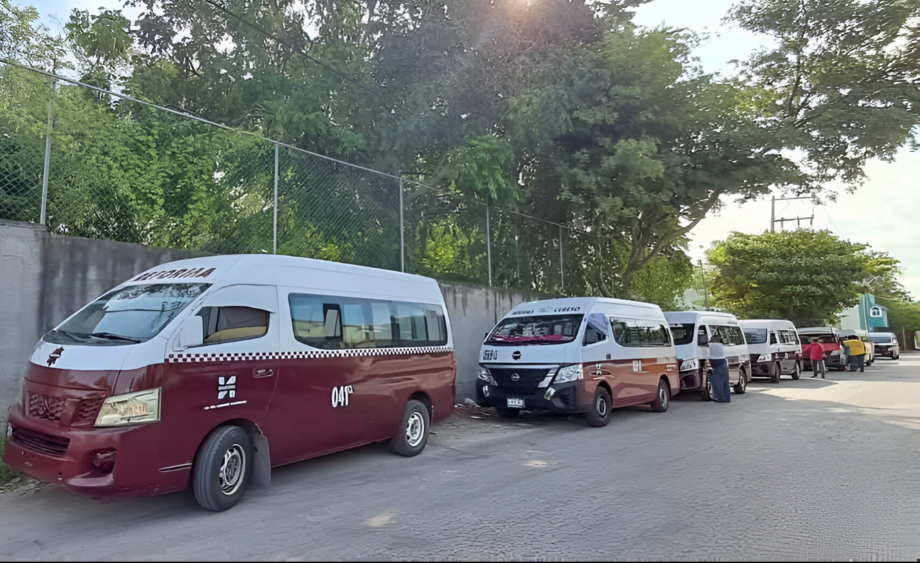 Exigen retirar concesiones de taxi a 12 socios acusados de fraude en Ciudad del Carmen