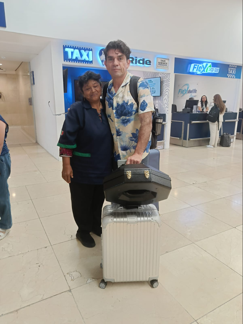 El actor Jorge Salinas está de visita, como parte del elenco de la obra Perfume de Gardenia El actor Jorge Salinas está de visita, como parte del elenco de la obra Perfume de Gardenia