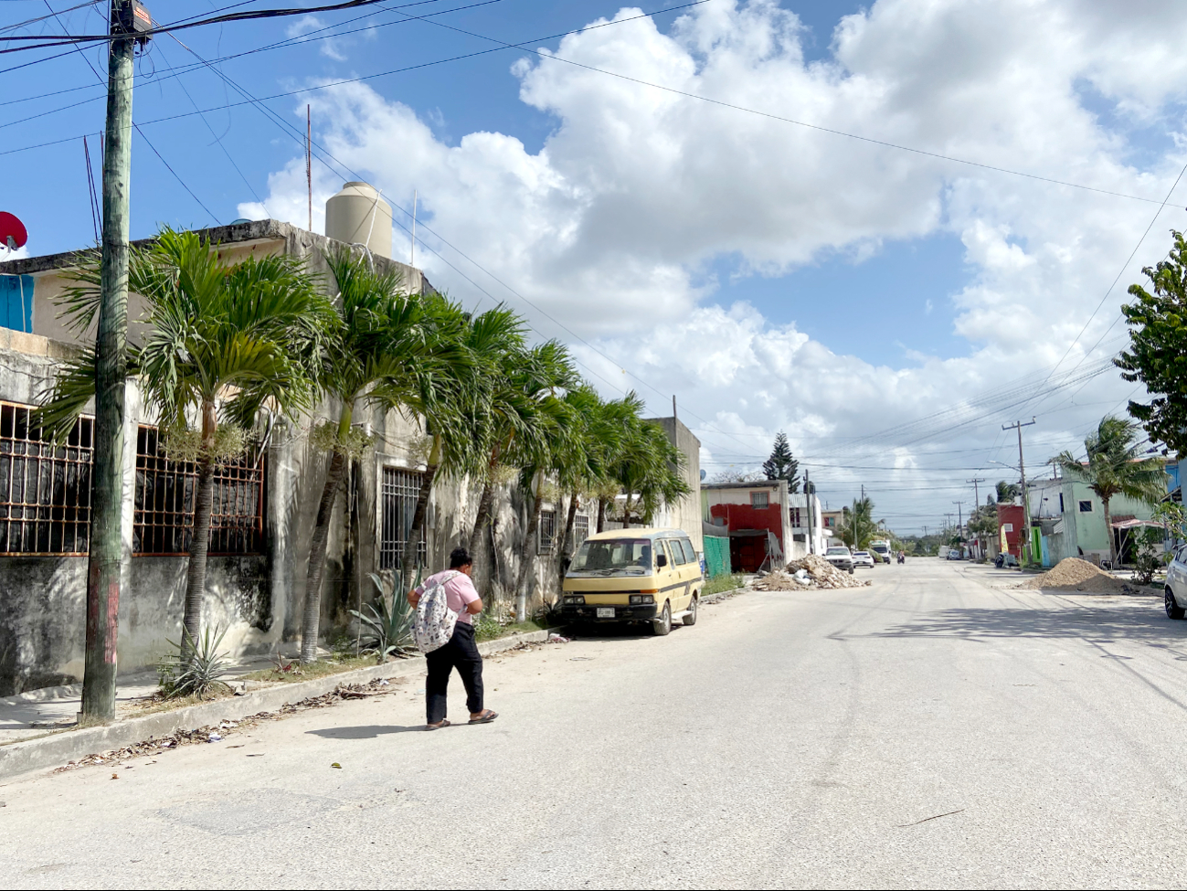 Cancunenses se quejan de las deficiencias por abasto de agua y electricidad Cancunenses se quejan de las deficiencias por abasto de agua y electricidad
