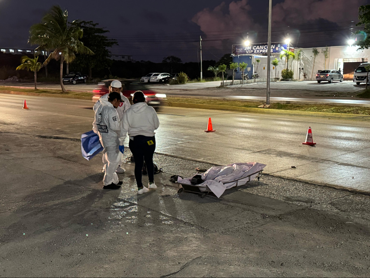 Hombre muere al ser arrollado por un vehículo; conductor se da a la fuga Hombre muere al ser arrollado por un vehículo; conductor se da a la fuga