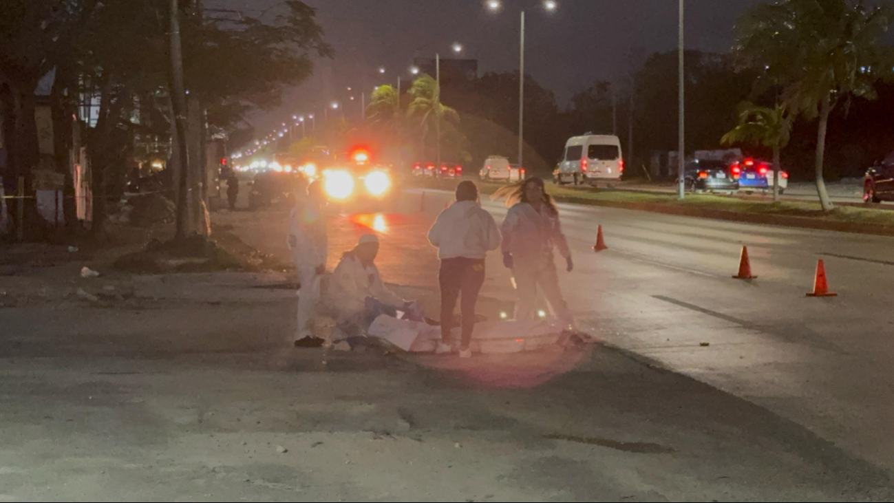 Hombre muere al ser arrollado por un vehículo; conductor se da a la fuga Hombre muere al ser arrollado por un vehículo; conductor se da a la fuga