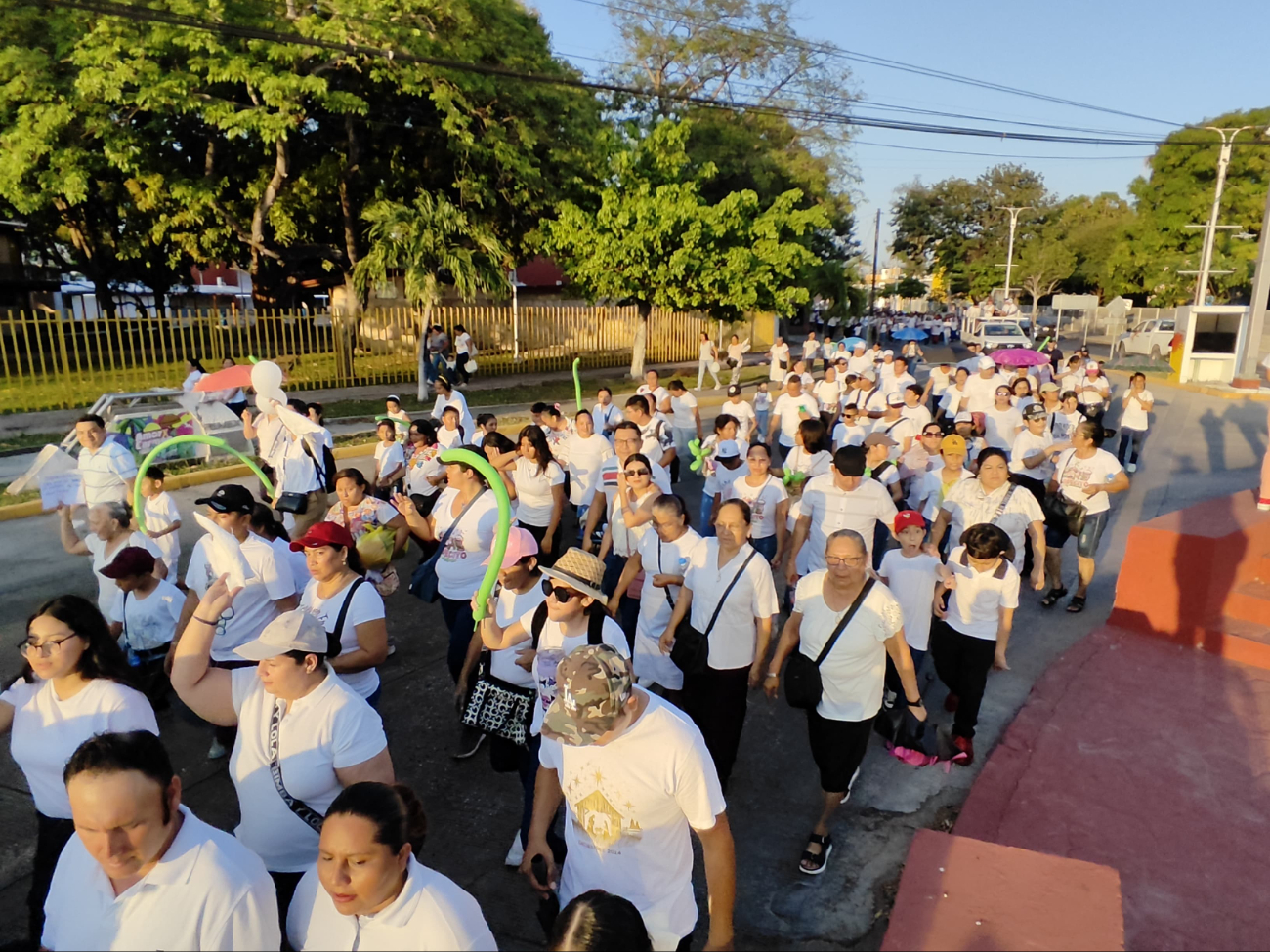 La Marcha por la Vida y por la Familia llegó a la explanada del Santuario Mariano Diocesano de Nuestra Señora del Carmen.
